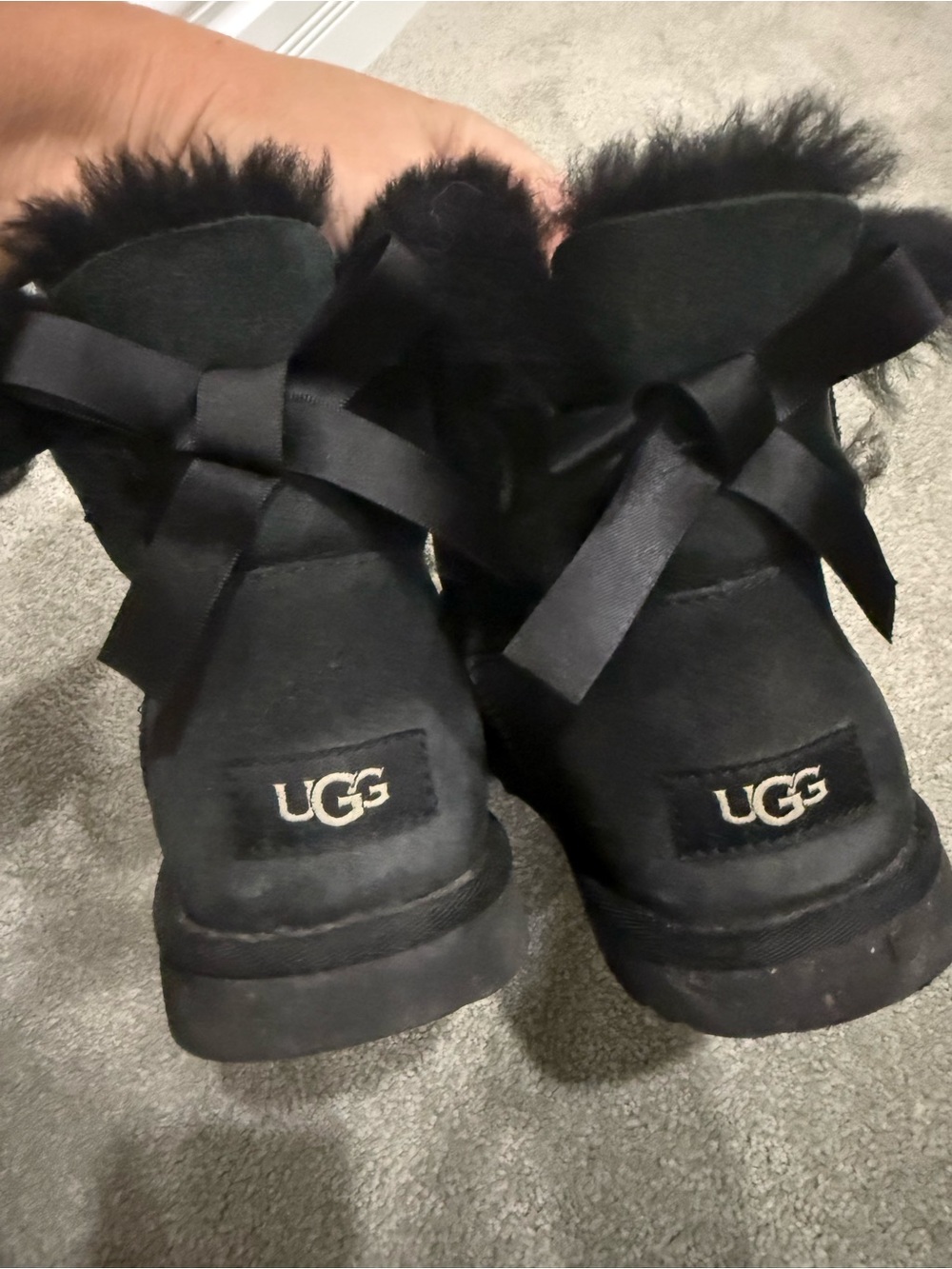UGG Women's Black Bow Shearling Short Boots size 5